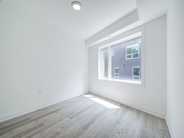3 - 3039 Dundas St W