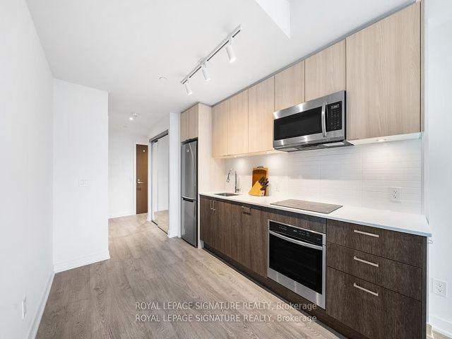 2115 - 1928 Lake Shore Blvd W