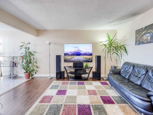 204 - 41 Markbrook Lane