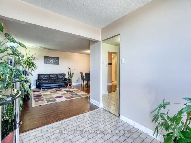 204 - 41 Markbrook Lane