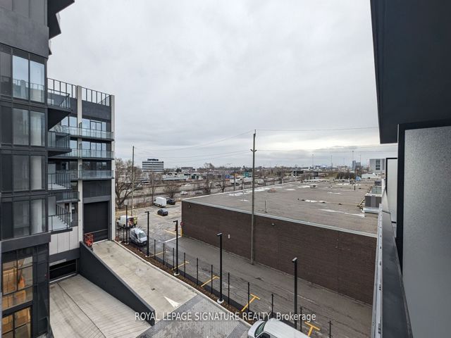 408 - 36 Zorra St