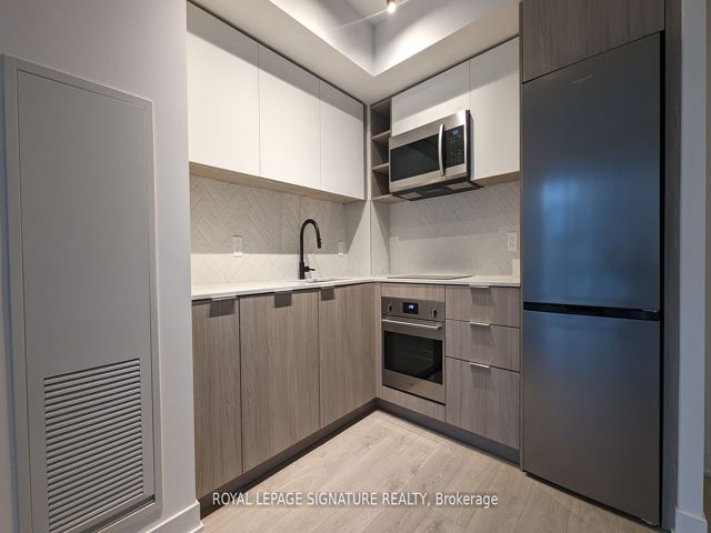 408 - 36 Zorra St