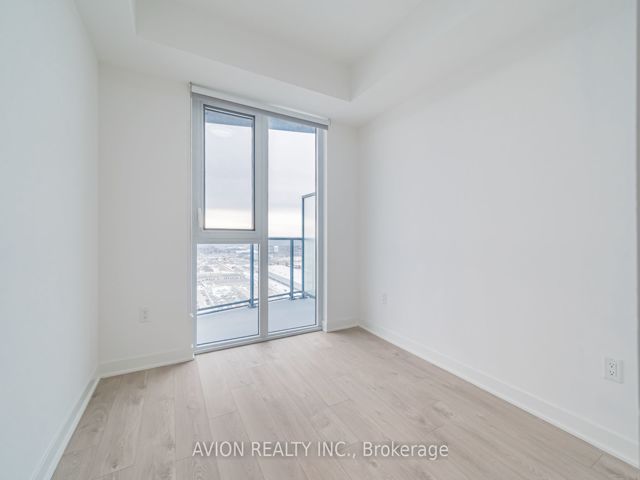 3008 - 36 Zorra St