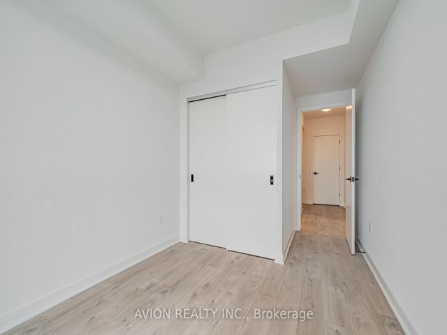 3008 - 36 Zorra St