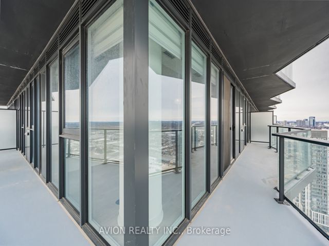 3008 - 36 Zorra St