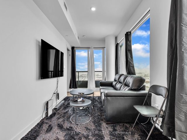 830 - 1100 Sheppard Ave W
