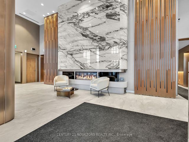 830 - 1100 Sheppard Ave W