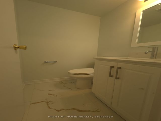 1510 - 2645 Kipling Ave