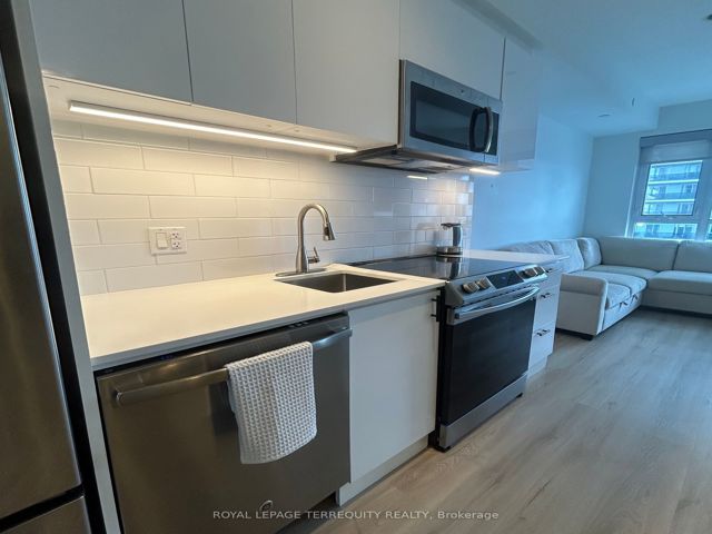 3006 - 33 Shore Breeze Dr