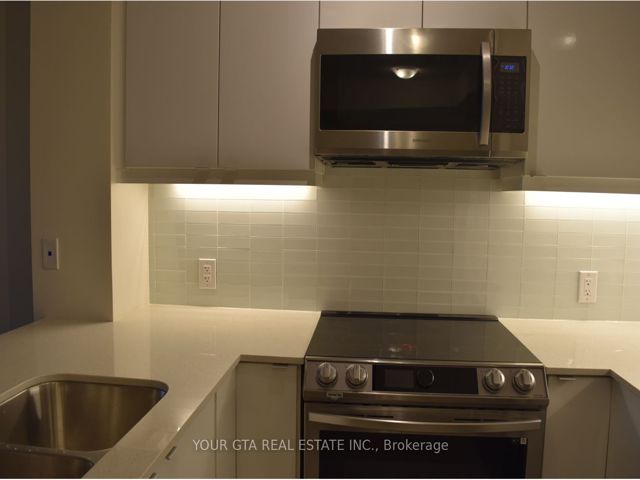 711 - 50 Thomas Riley Rd