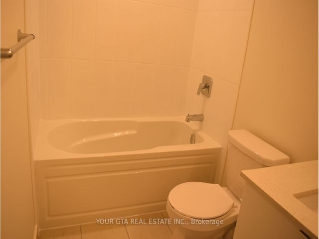 711 - 50 Thomas Riley Rd