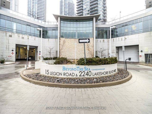 2104 - 15 Legion Rd
