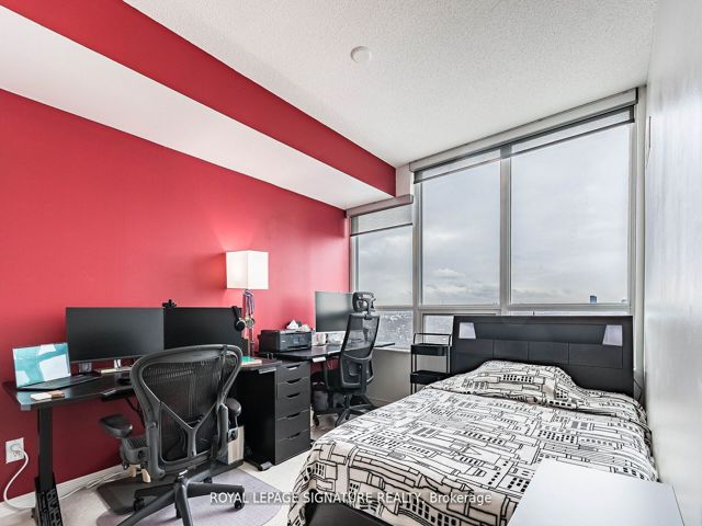 2104 - 15 Legion Rd