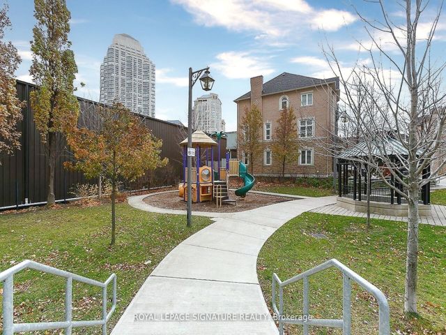 2104 - 15 Legion Rd