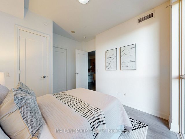 401 - 110 Marine Parade Dr
