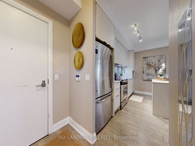 401 - 110 Marine Parade Dr