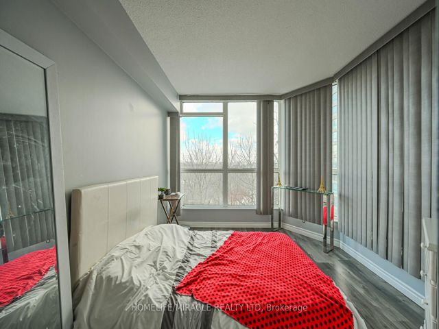 511 - 5 Rowntree Rd