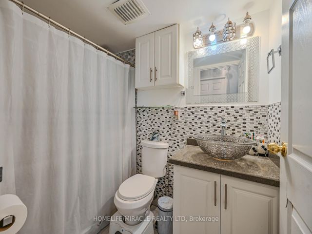 511 - 5 Rowntree Rd