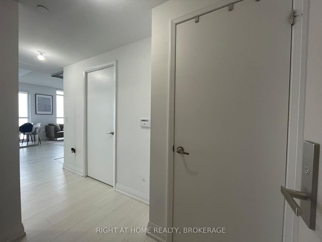 2902 - 30 Gibbs Rd