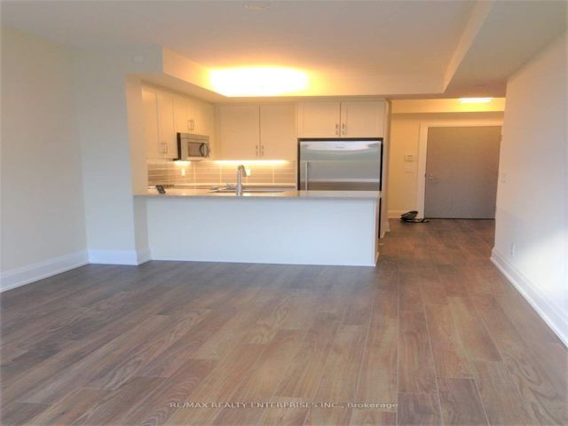 318 - 2 Old Mill Dr