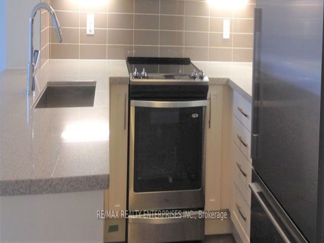 318 - 2 Old Mill Dr