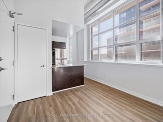 328 - 1410 Dupont St S