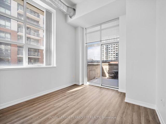 328 - 1410 Dupont St S