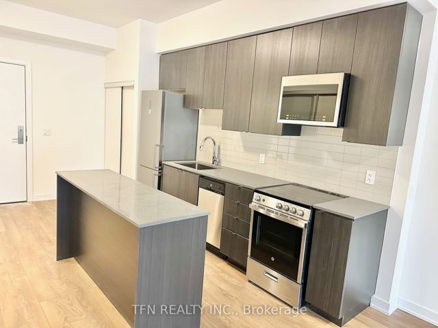 316 - 2433 Dufferin St