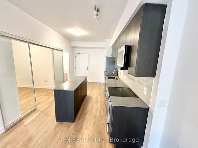 316 - 2433 Dufferin St