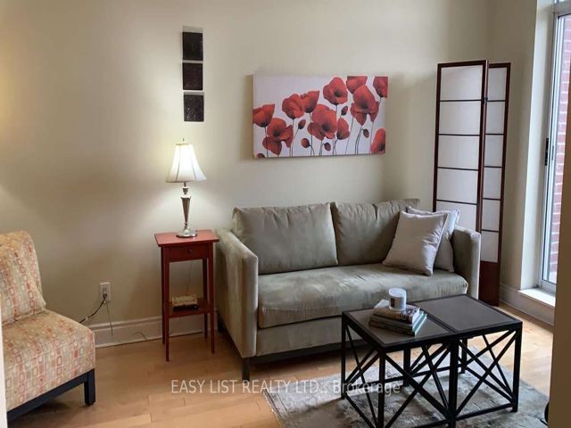 309 - 25 Earlington Ave