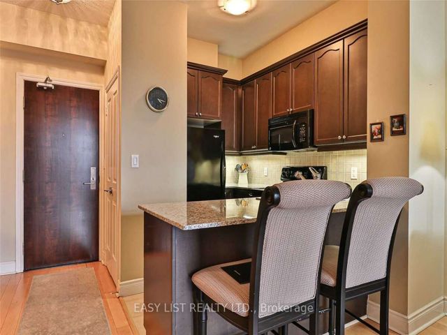 309 - 25 Earlington Ave