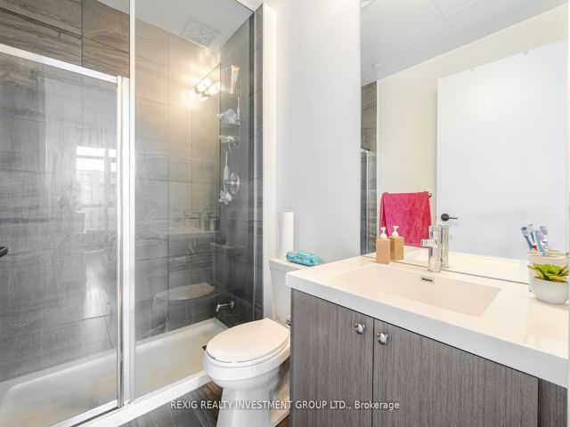301 - 50 George Butchart Dr