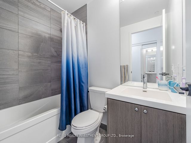 301 - 50 George Butchart Dr