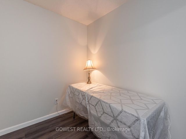 1701 - 2470 Eglinton Ave W