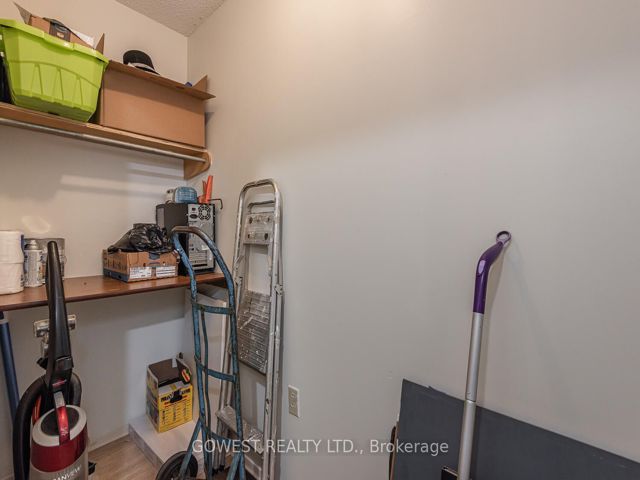1701 - 2470 Eglinton Ave W