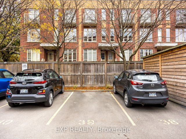 2 - 371 Wallace Ave