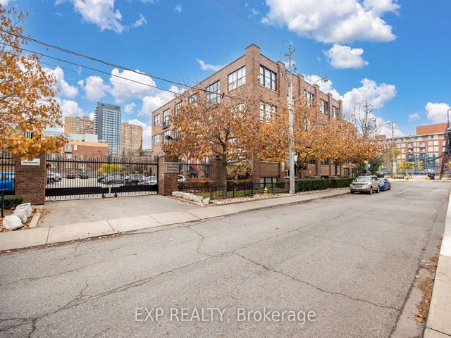 2 - 371 Wallace Ave