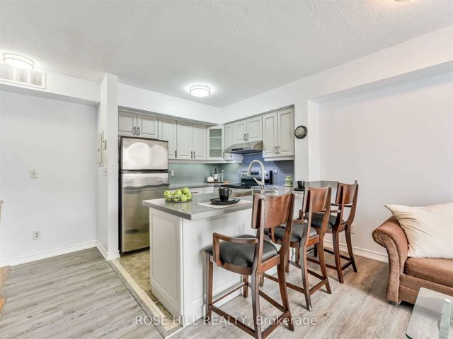 2002 - 3049 Finch Ave W