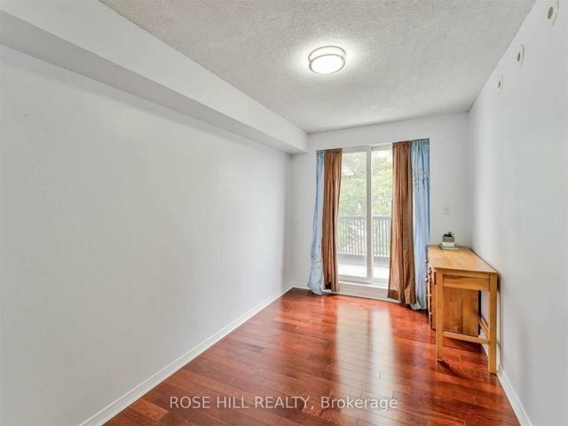 2002 - 3049 Finch Ave W