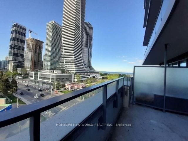 908 - 2200 Lake Shore Blvd W