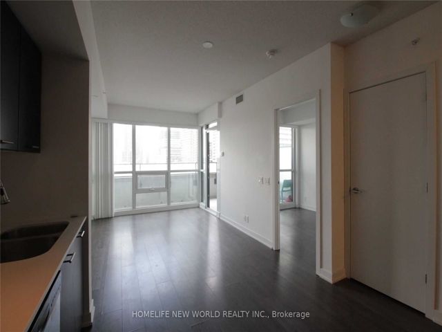 908 - 2200 Lake Shore Blvd W