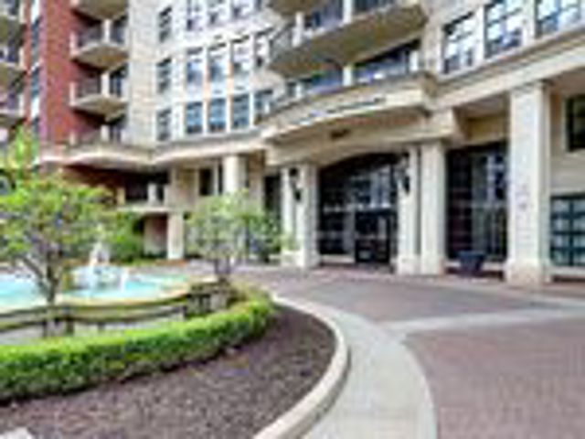 517 - 2855 Bloor St W