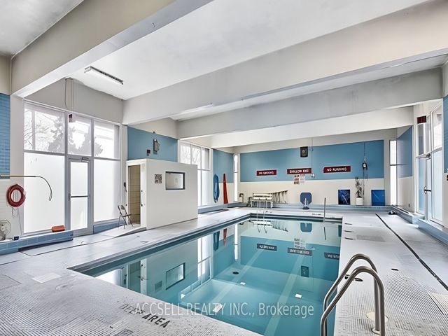 2008 - 390 Dixon Rd