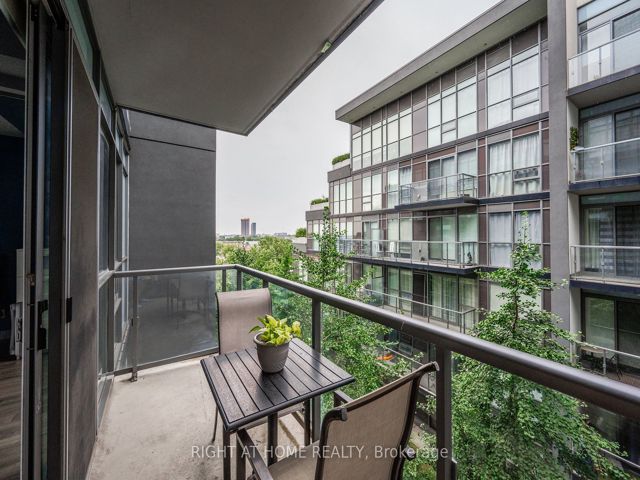 917 - 15 James Finlay Way