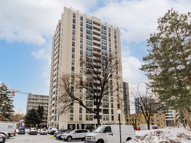 402 - 141 Lyon Crt