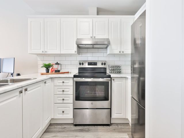 102 - 4198 Dundas St W