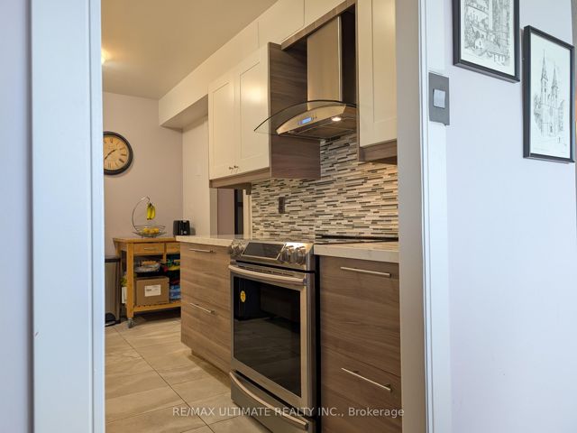 808 - 155 Marlee Ave