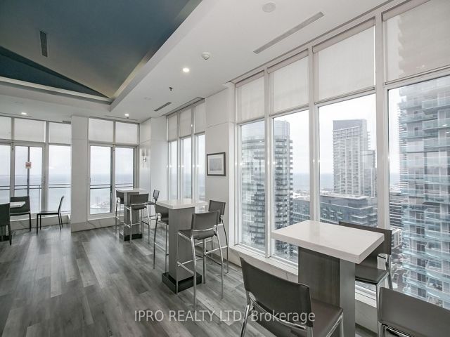 217 - 2119 Lake Shore Blvd W