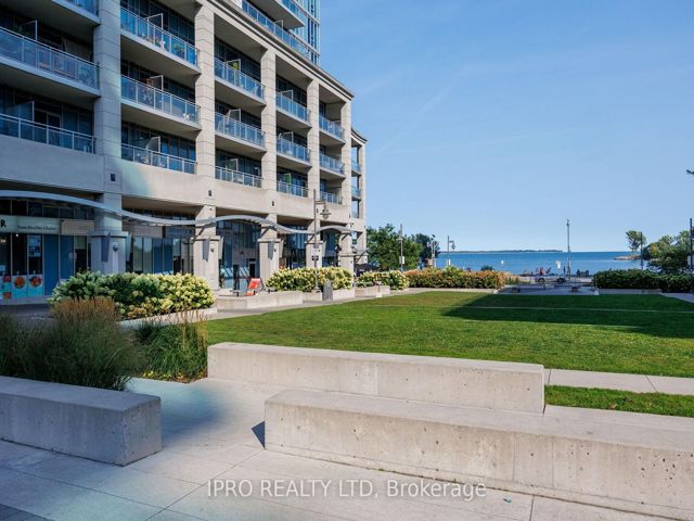 217 - 2119 Lake Shore Blvd W