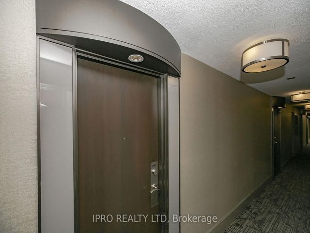217 - 2119 Lake Shore Blvd W